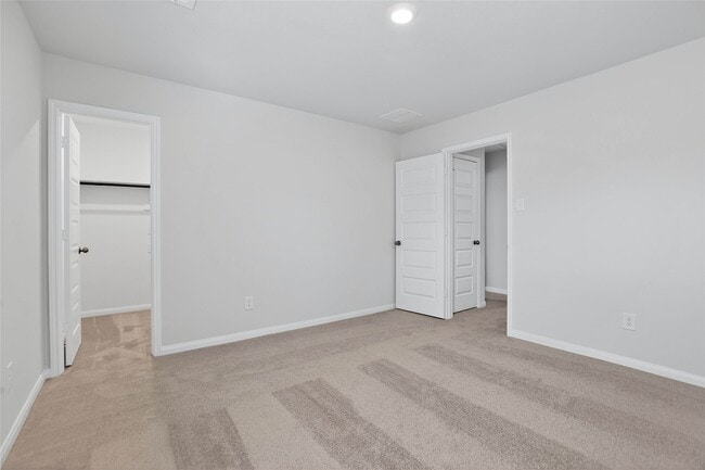 Building Photo - 2325 Whitefish Dr