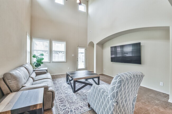 Building Photo - 18226 Chianti Ridge Dr