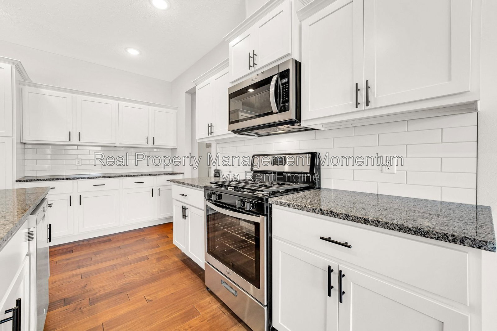 Building Photo - 749 E Penzance Cir