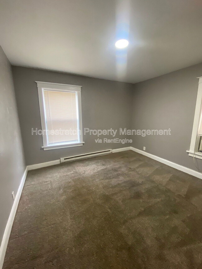 Building Photo - 3107 Osceola St