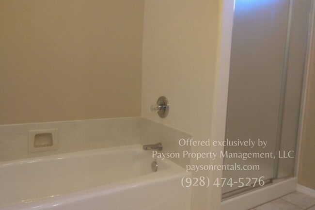 Building Photo - Beautiful Stone Creek Home w/ Park-like Backyard