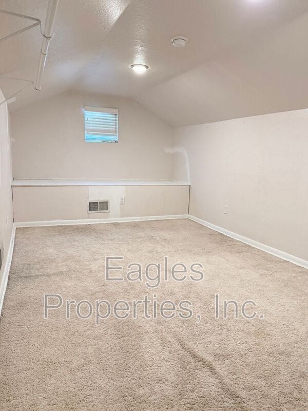 Building Photo - 1902 Harris St