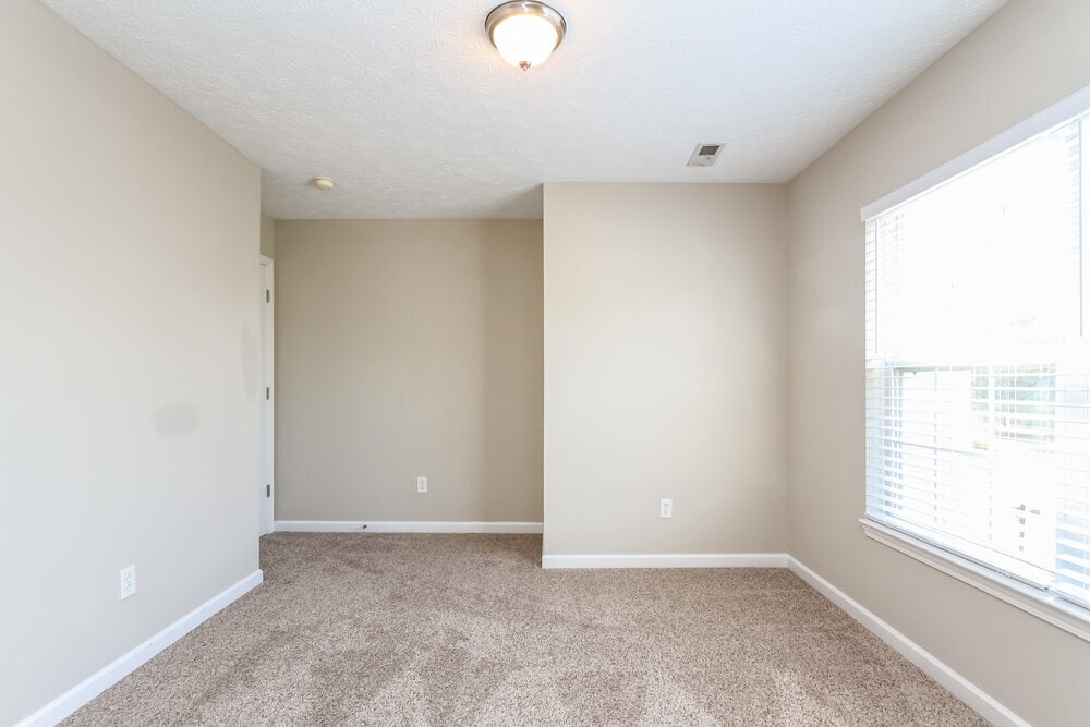 Building Photo - 1255 Spring Ridge Cir