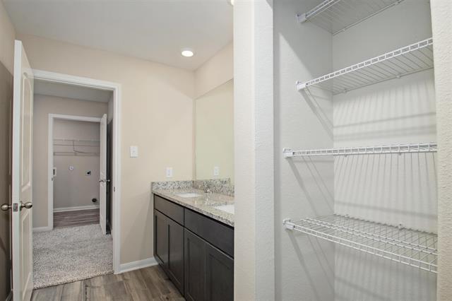 Building Photo - 282 Moonstone Way