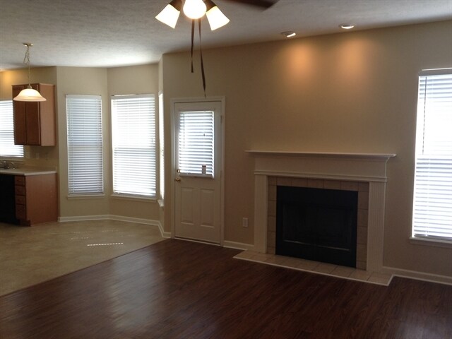 Building Photo - 6529 Caressa Way