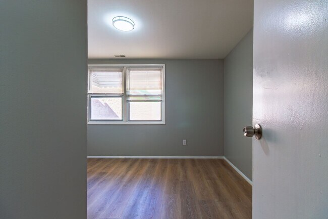 Building Photo - 14 N Black Horse Pike