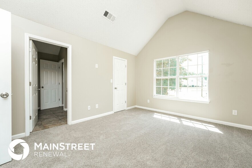 Building Photo - 540 Pecan Wood Cir