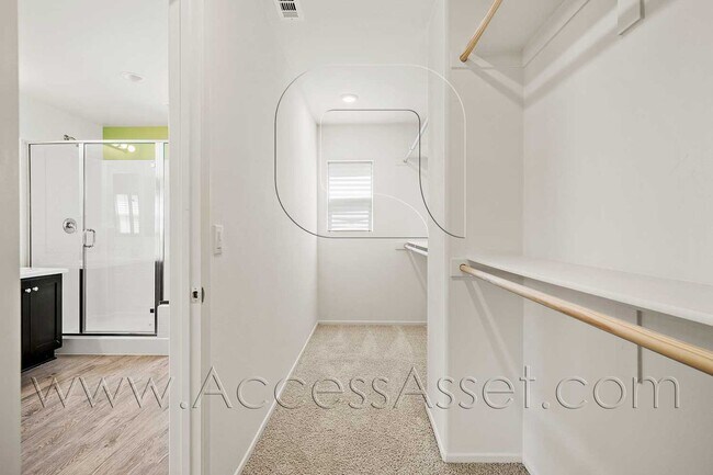 Building Photo - 41278 Winterberry St