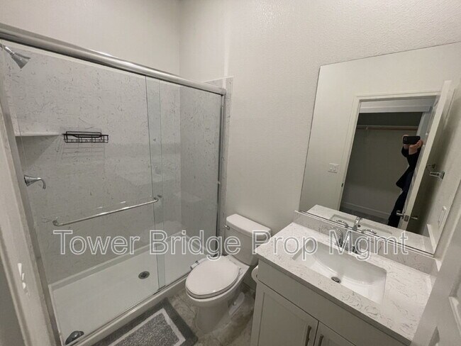 Building Photo - 5603 Drifton Way