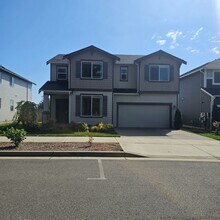Building Photo - Beautiful 4-Bedroom Home with Spacious Loft, Fenced Yard & More!