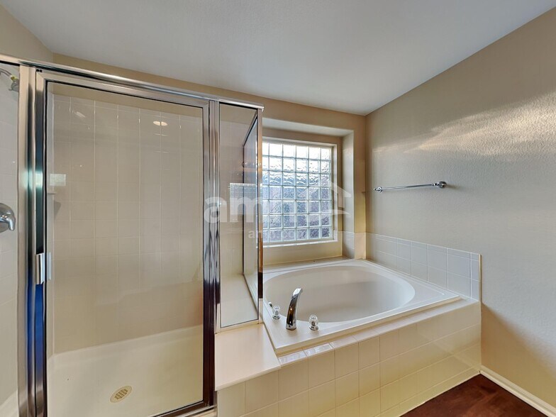 Building Photo - 20745 E Girard Pl
