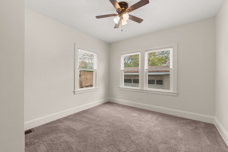 Building Photo - 2085 Marlowe Ave