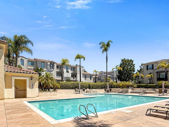 Building Photo - Charming 2BR/2BA Corner Unit in Otay Ranch!
