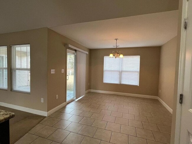 Building Photo - 308 Marquis Ct