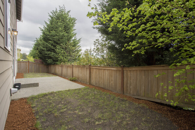 Building Photo - Beautiful 4 Bedroom in Bothell