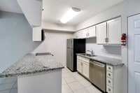 Building Photo - 5929 Queensloch Dr