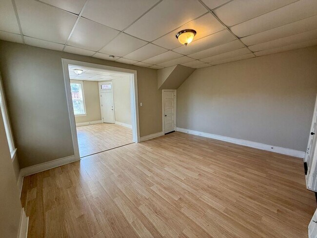 Building Photo - 2826 Nebraska Ave
