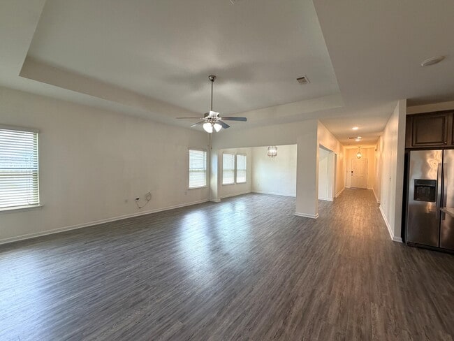 Building Photo - 316 Merlin Ct