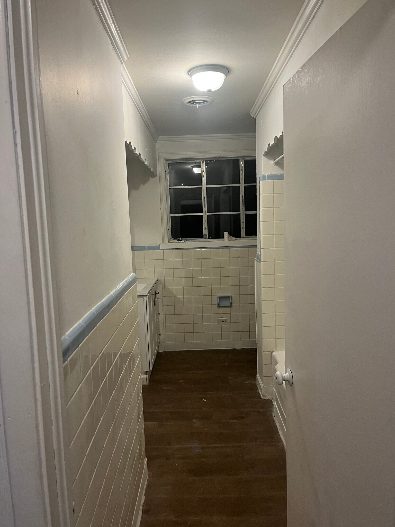 Building Photo - 3917 Bloomfield Dr