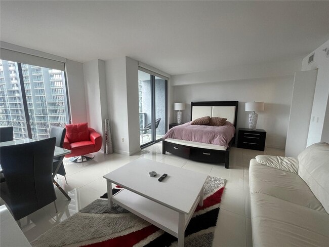 Building Photo - 31 SE 6th St