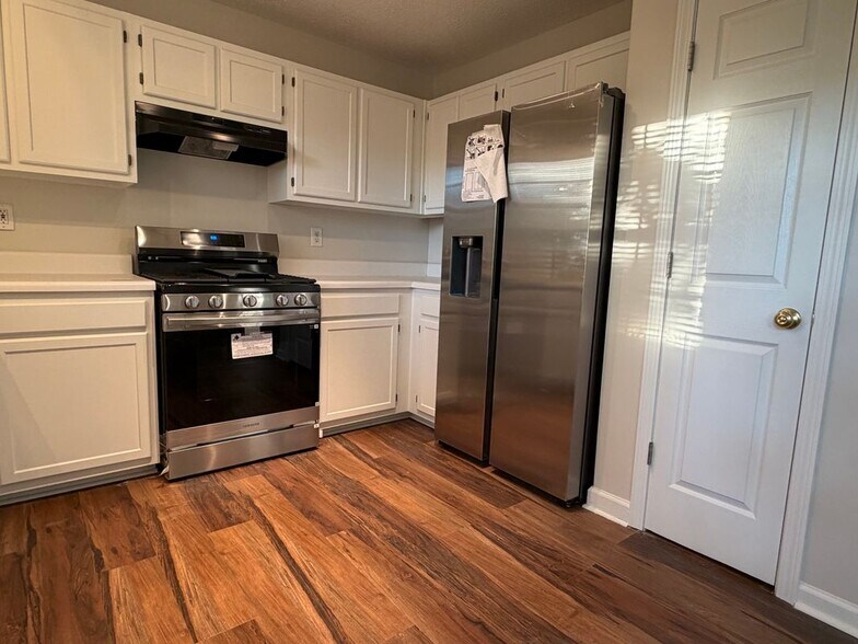 Building Photo - 2118 Serenity Dr NW