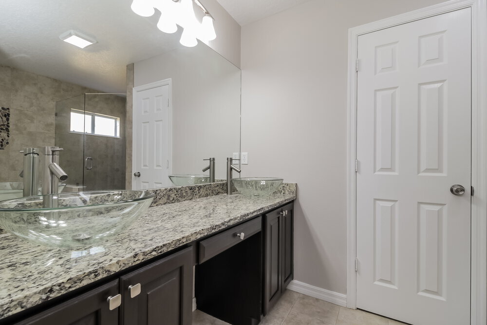 Building Photo - 395 Lancer Oak Dr