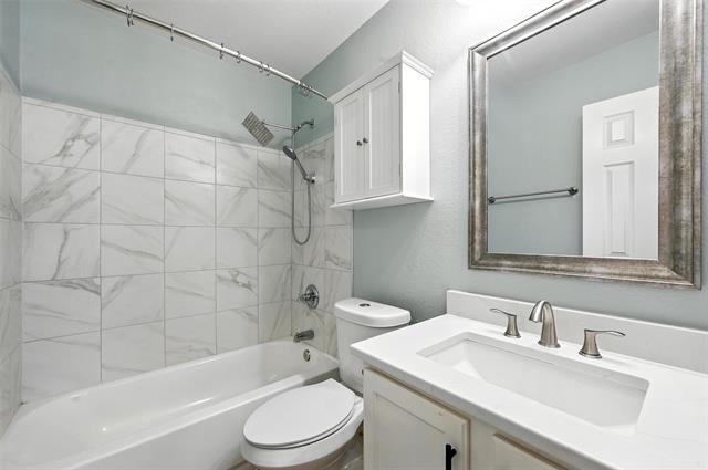 Building Photo - 517 Lowery Oaks Trl
