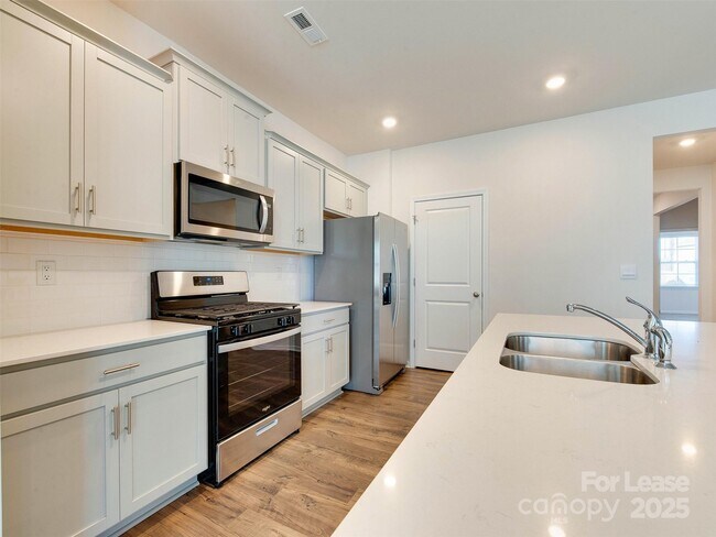 Building Photo - 3721 Stanley Crk Dr