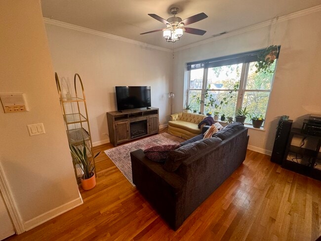 Building Photo - 1951 N Whipple St