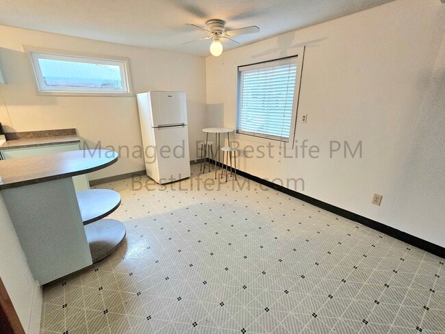 Building Photo - 3040 SE 136th Ave