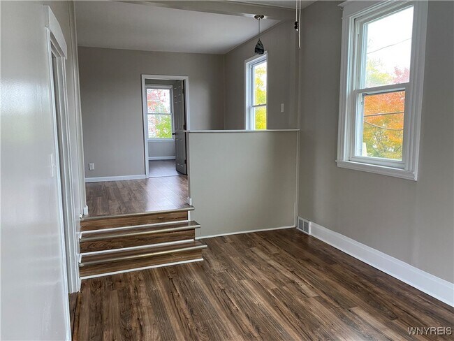 Building Photo - 335 Ellicott St