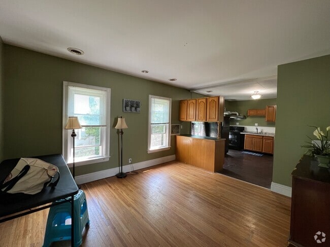 Building Photo - 78 Callodine Ave