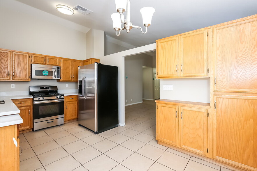 Building Photo - 3660 Copper Cactus Dr
