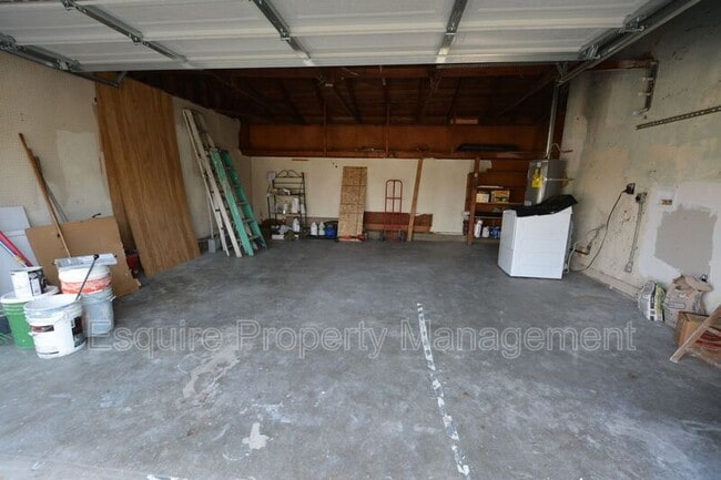 Building Photo - 4511 S A St