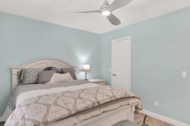 Building Photo - 33 Plantation Dr