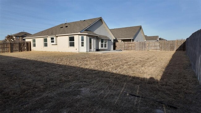 Building Photo - 5659 Sabbia Dr