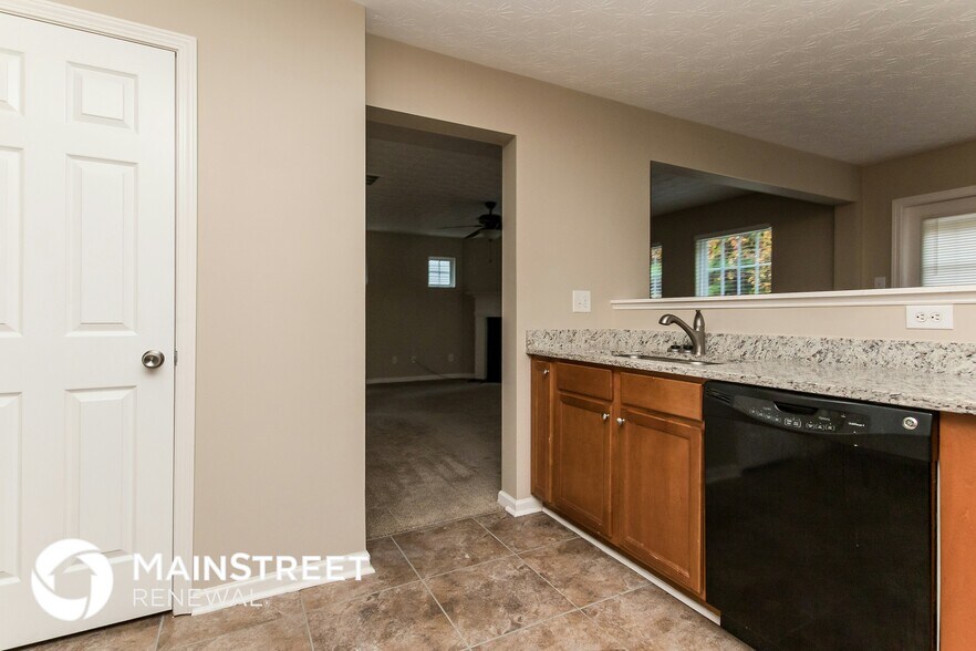 Building Photo - 207 Topaz Dr