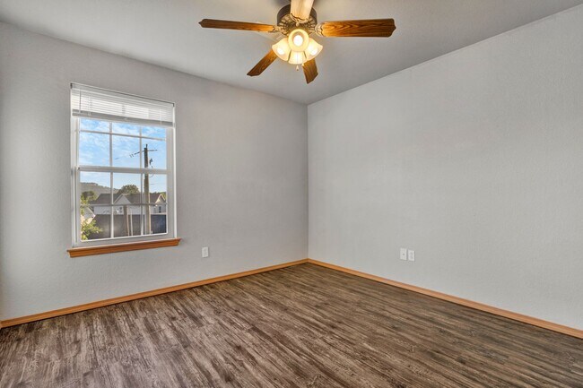 Building Photo - 2939 W Scottswood Pl