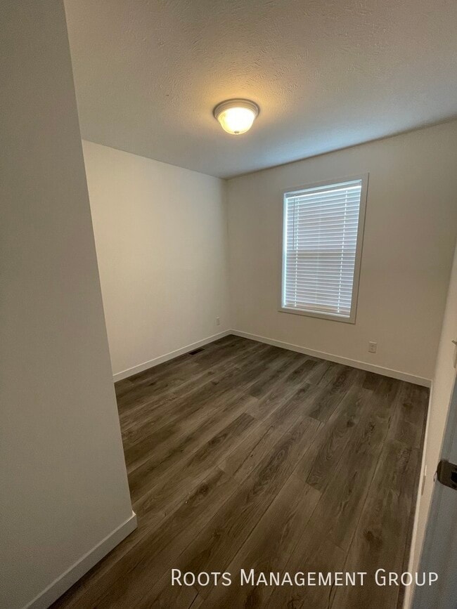 Building Photo - Home Available to Lease - Apply Today!
