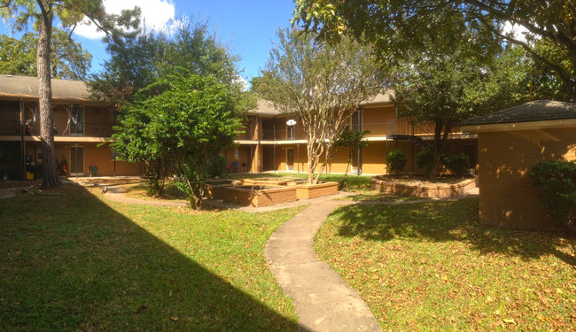 Primary Photo - 4011 Galveston Rd