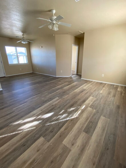 Building Photo - 3309 8th St