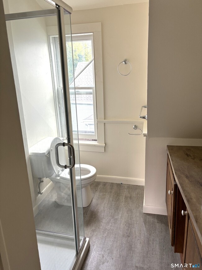 Building Photo - 1310 Stanley St