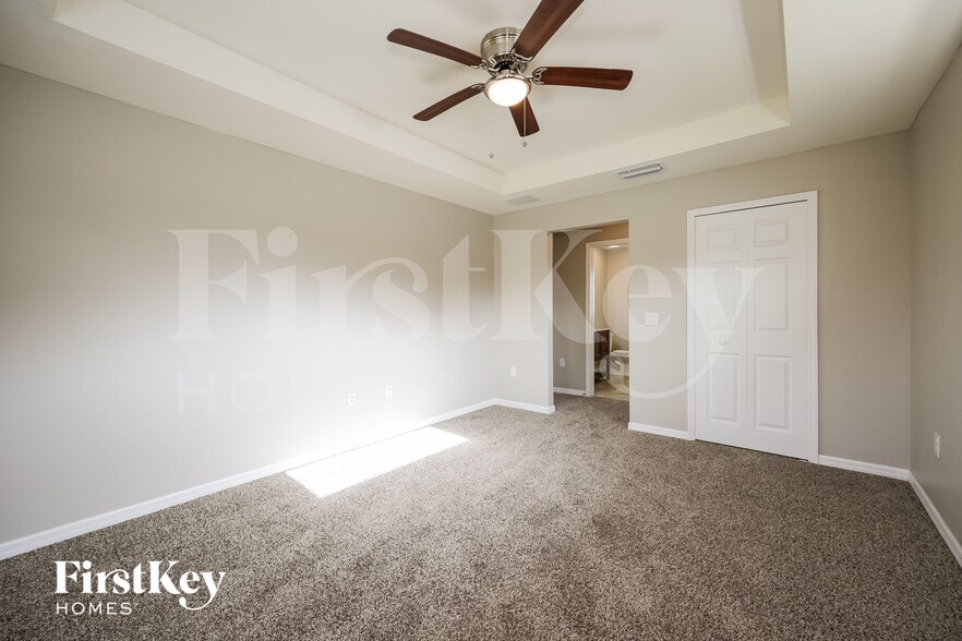 Building Photo - 209 SW 21st Terrace