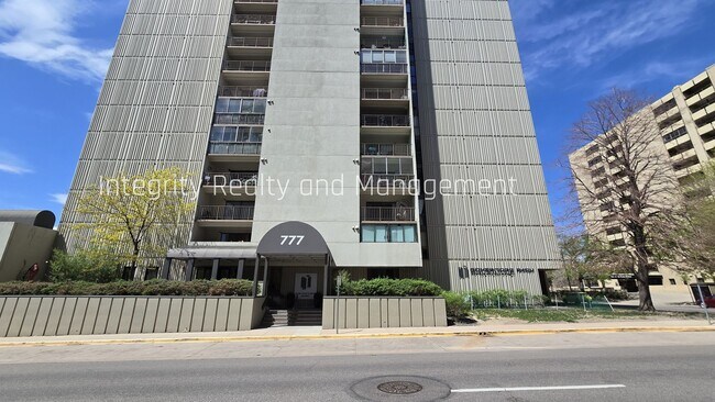 Primary Photo - 777 N Washington St