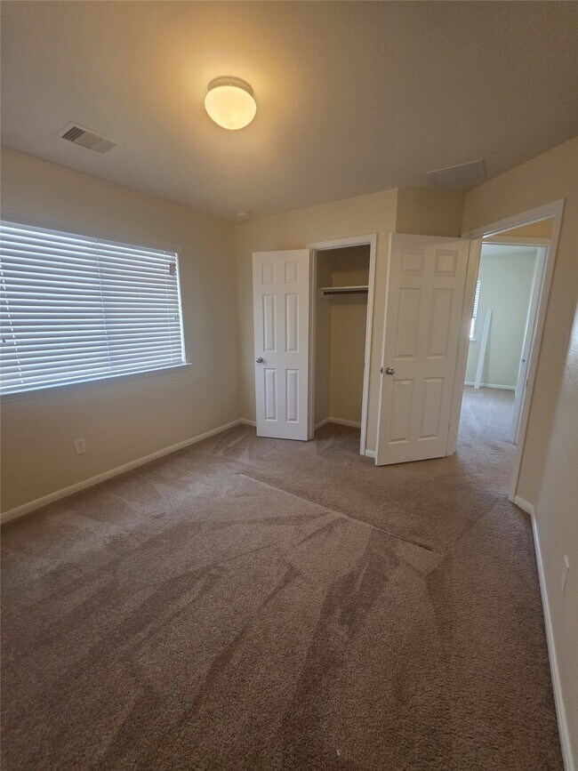 Building Photo - 7274 Autumn Sun Dr