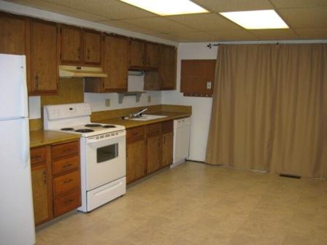 Building Photo - 2-Bedroom Rambler in Central Kitsap