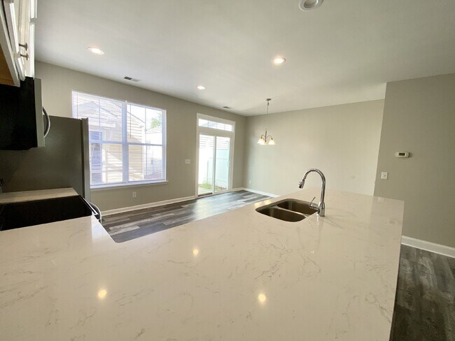 Building Photo - Fully Renovated, Three Bedroom, Bluffton P...
