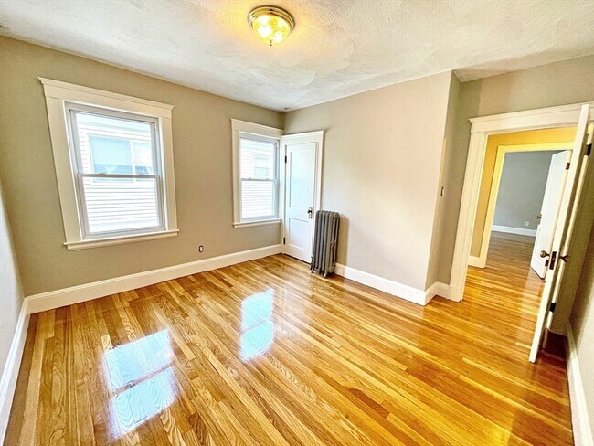 Building Photo - 15 Puritan Rd
