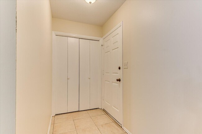Building Photo - Perfect Ranch Home!