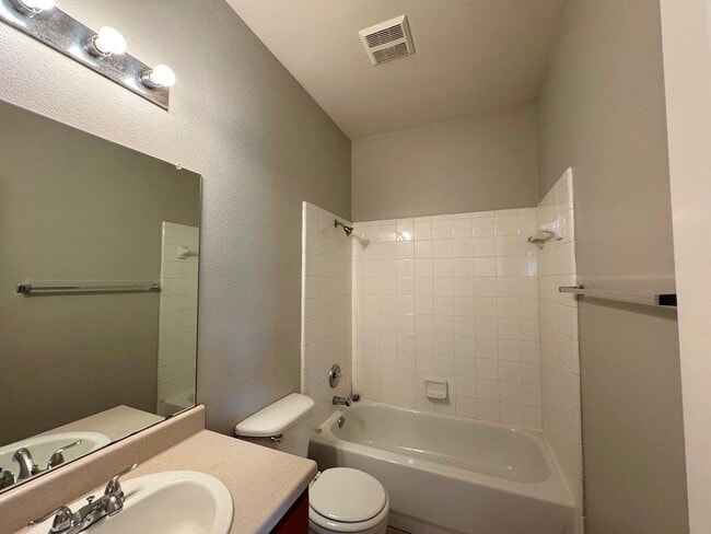 Building Photo - 1717 Constantino Cir